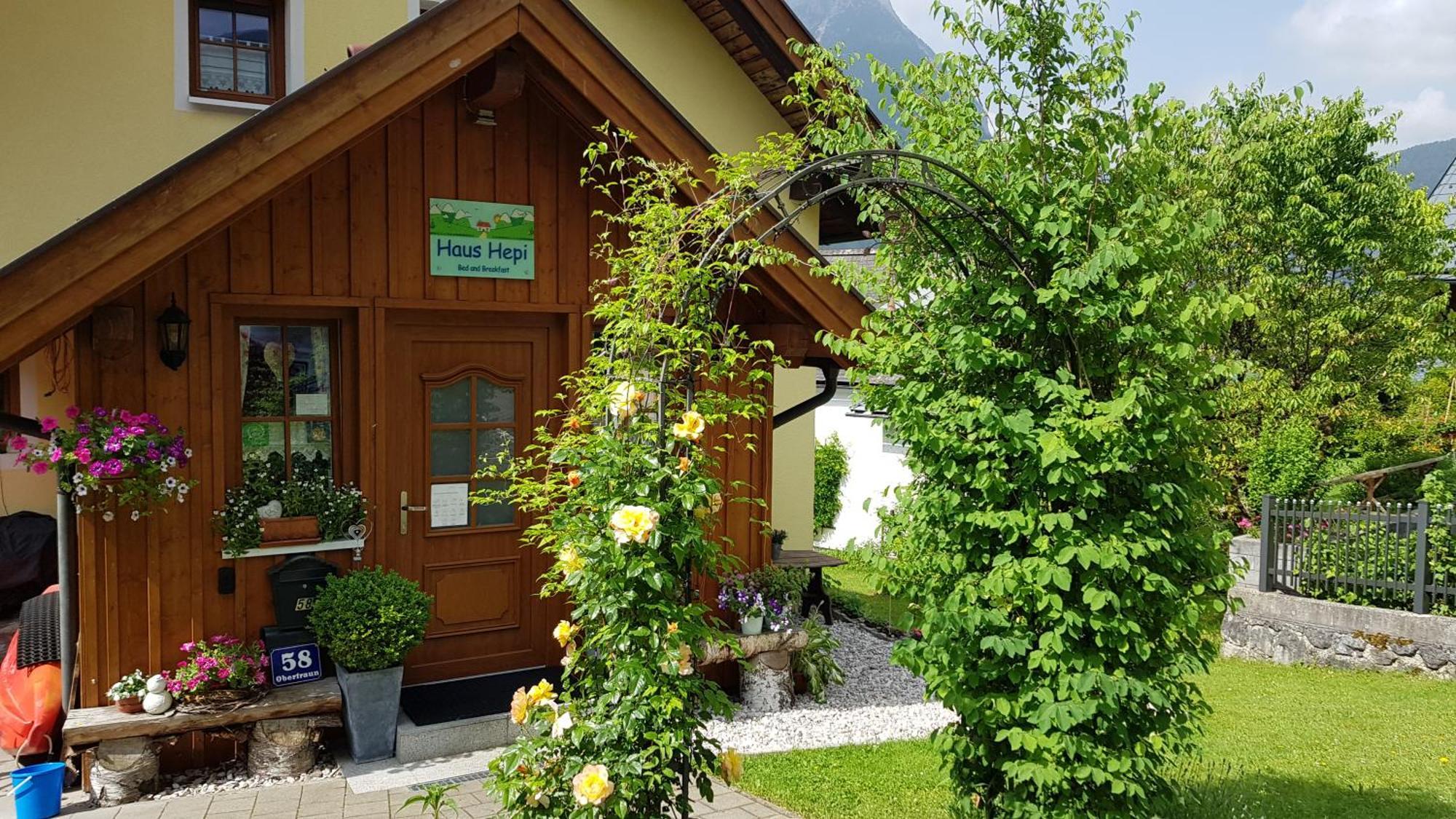 Hotel Haus Hepi Obertraun Exterior foto